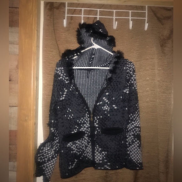 Black & grey zip up soft hoodie size small - Picture 5 of 6